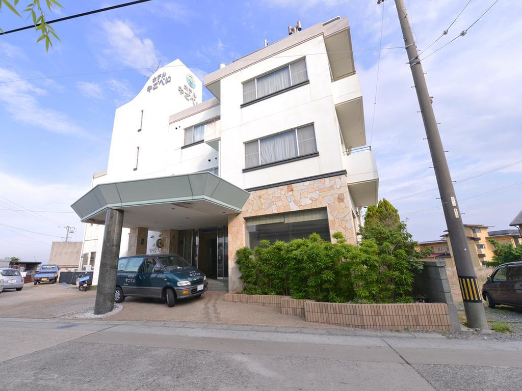 Hotel Yagobei Minamichita Exteriör bild